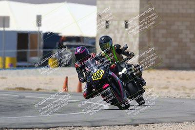 media/Apr-10-2022-SoCal Trackdays (Sun) [[f104b12566]]/Turn 2 (1135am)/